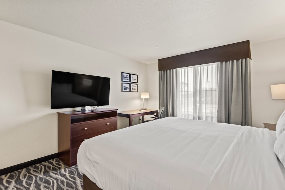 Фото Cobblestone Hotel & Suites - Cullman