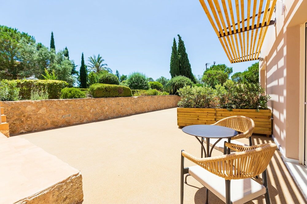 Фото 180 South Seaside Hotel