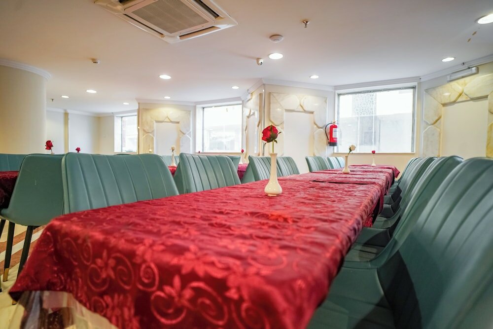 Фото Osturat Emaar