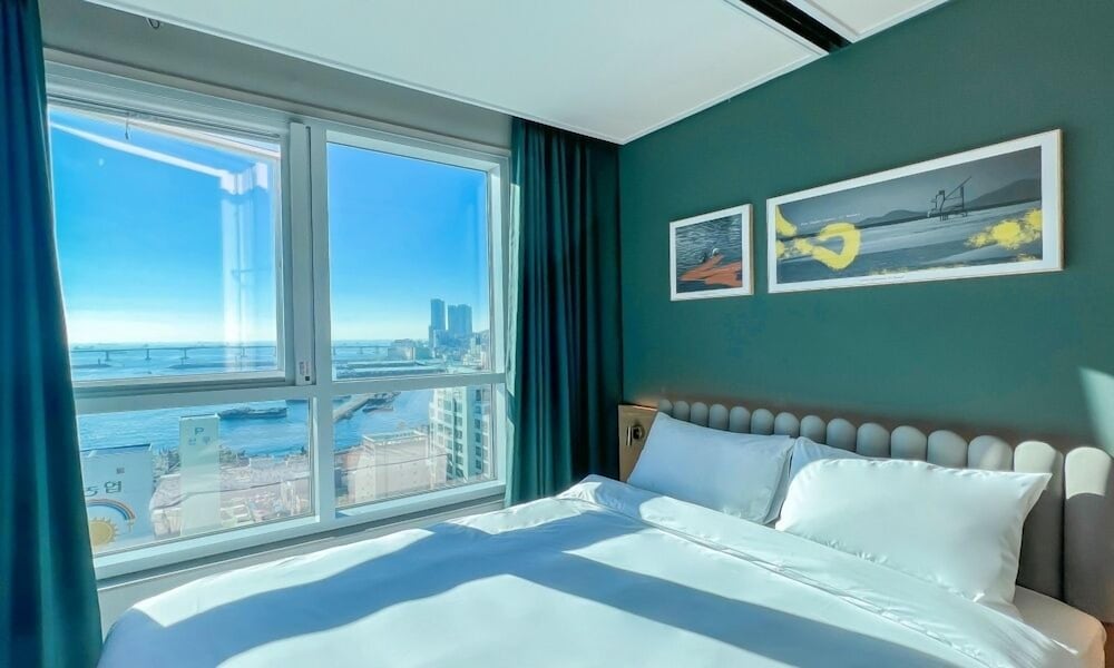 Фото Cotice The Bridge