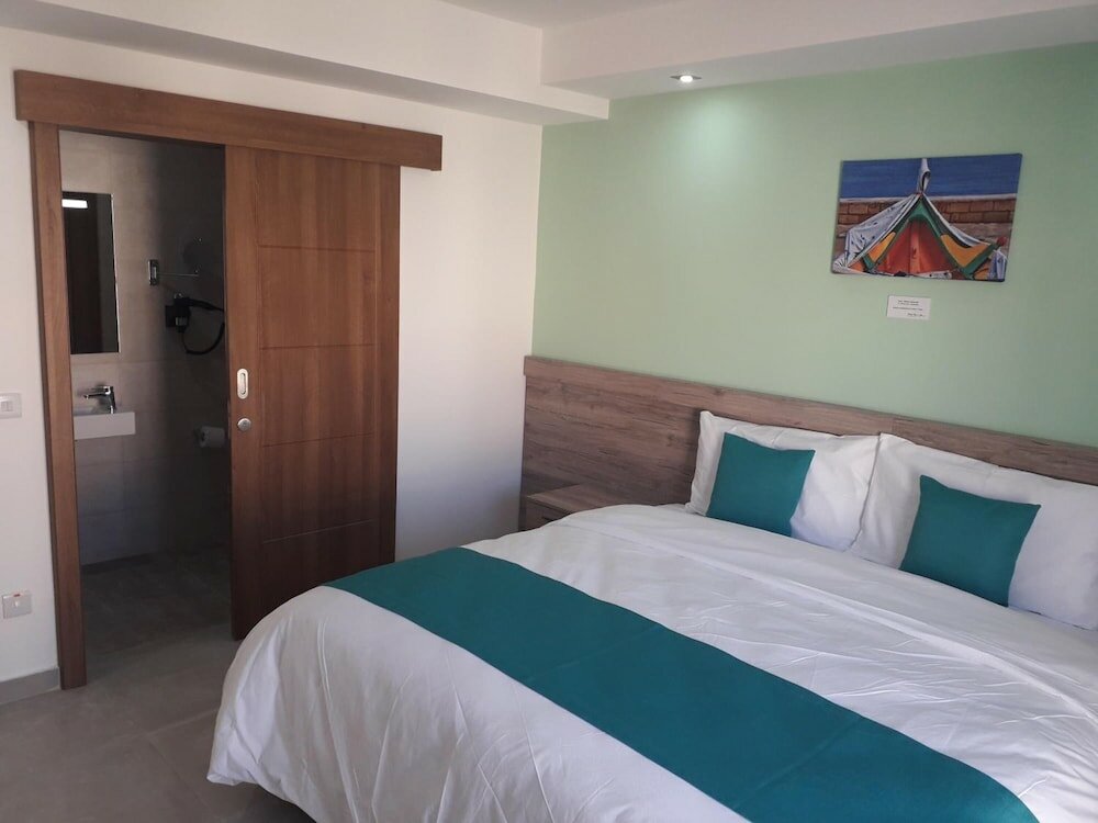Фото TJ Boutique Accommodation