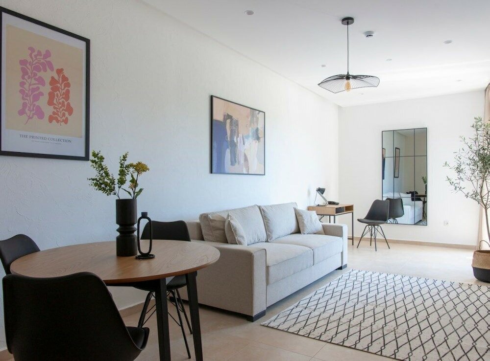 Фото Soho Suites