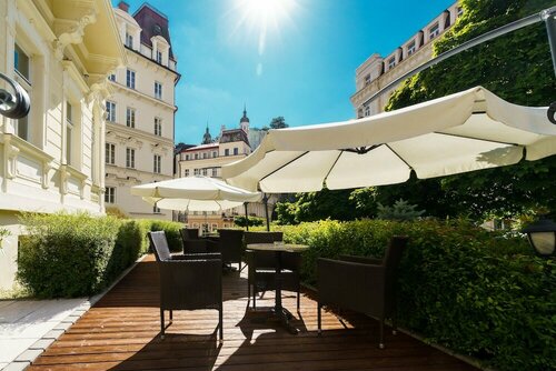Гостиница Hotel Anglický Dvůr в Карловых Варах