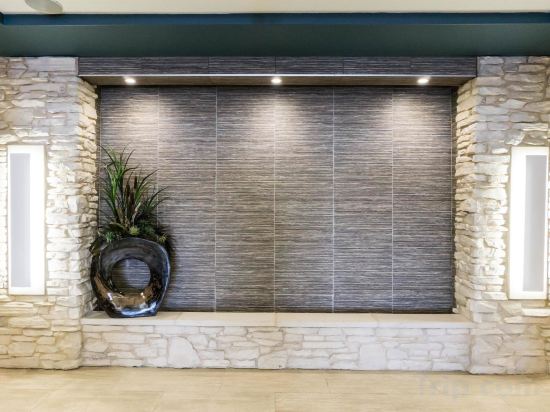 Фото Best Western Plus Drayton Valley All Suites