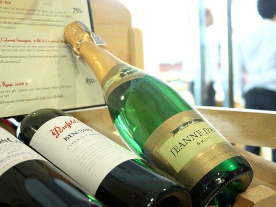 Фото The Color Living Hotel