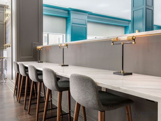 Фото Renaissance Saint Elm Dallas Downtown Hotel