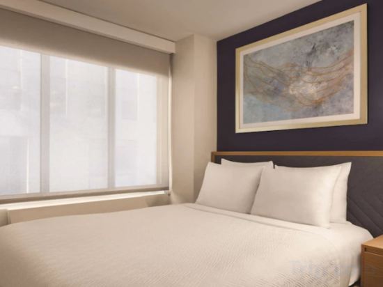 Фото DoubleTree by Hilton New York Midtown Fifth Ave