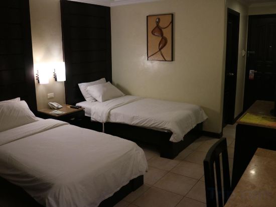 Фото Mo2 Westown Hotel Iloilo