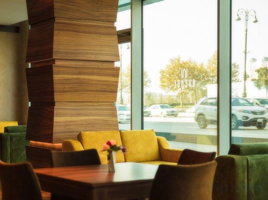 Фото Avenue Hotel