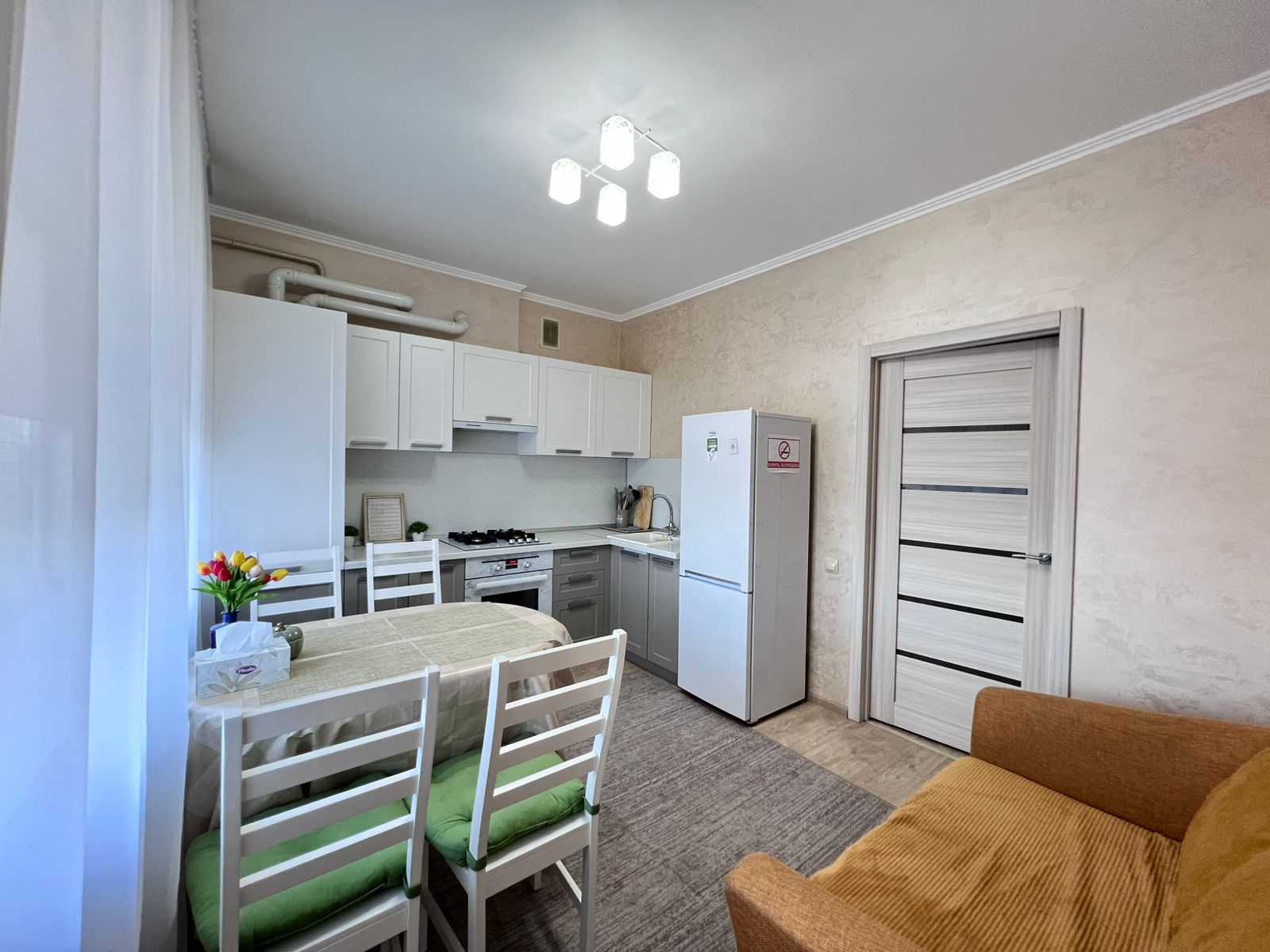 Фото Уютная Квартира у Храма Золотая Обитель Будды Шакьямуни