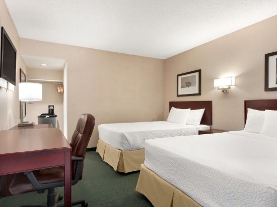 Фото Days Inn by Wyndham Lethbridge