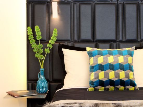 Фото Adelphi Hotel