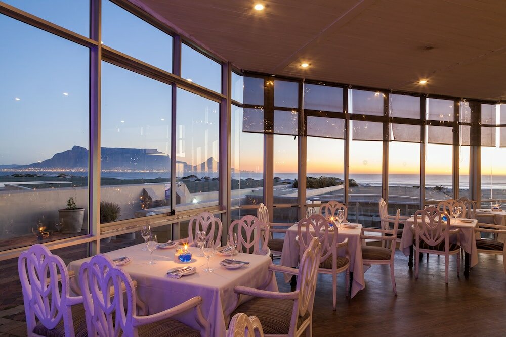 Фото Dolphin Beach Hotel