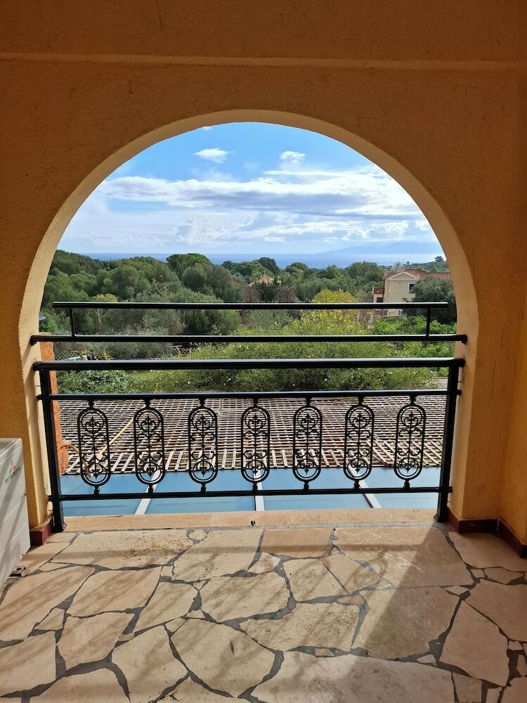 Фото Sunrise Inn Hotel