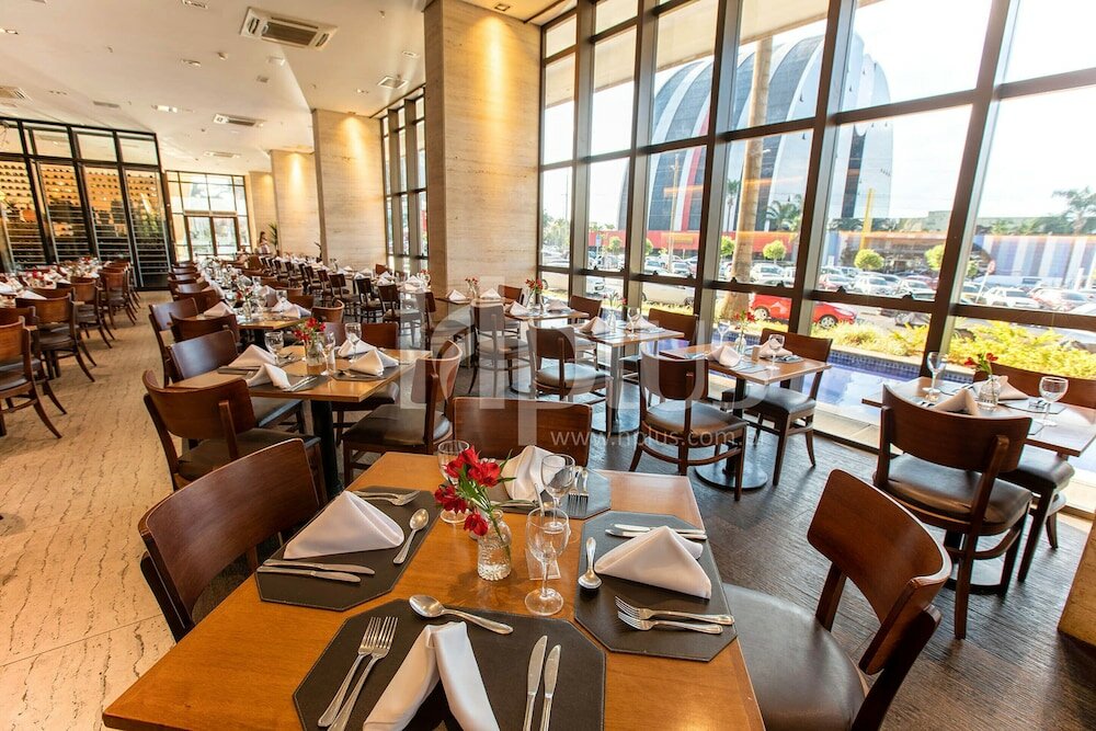 Фото Cullinan Hplus Premium