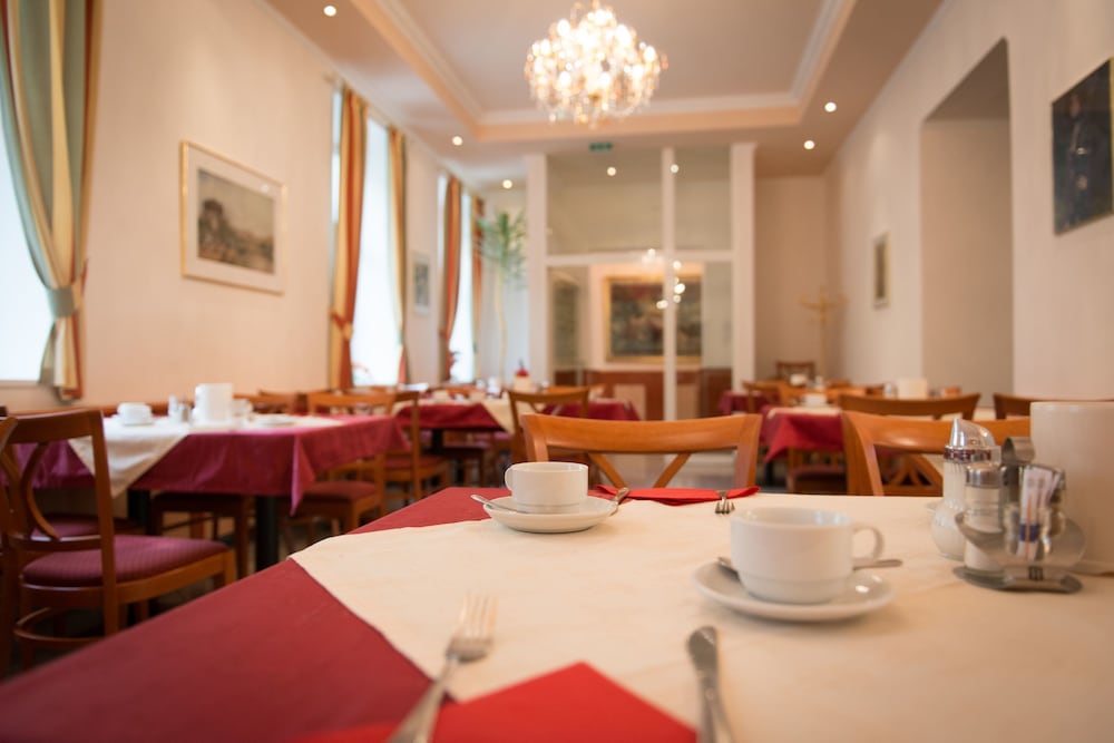 Фото Garten - & Kunsthotels Gabriel