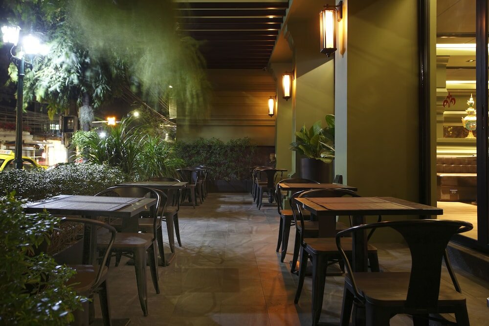 Фото Chillax Heritage Hotel