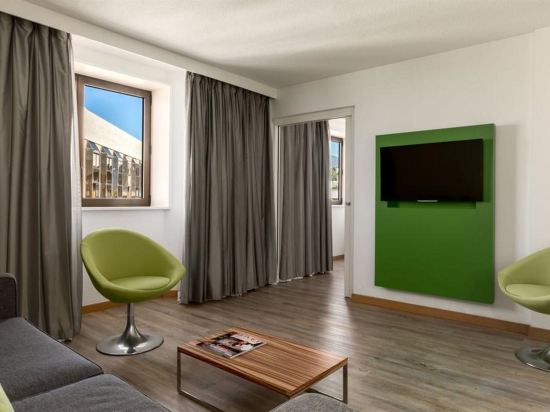 Фото Hotel NH Nice