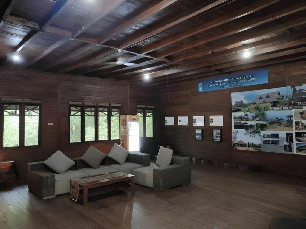 Фото RedDoorz Resort @ Taman Wisata Mangrove