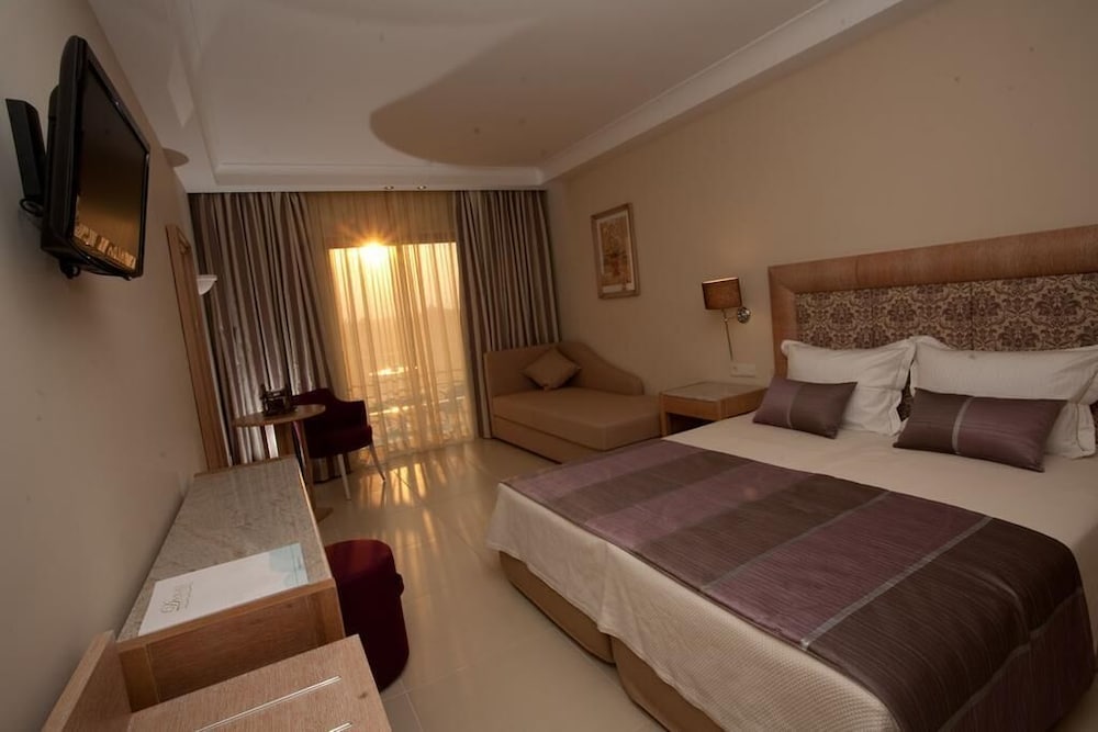 Фото Danai Hotel & SPA