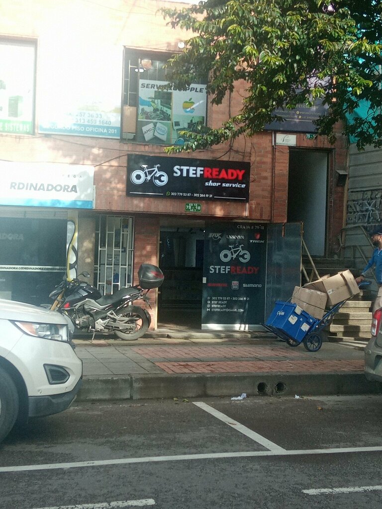 Bicycle repair Stefready, Bogota, photo