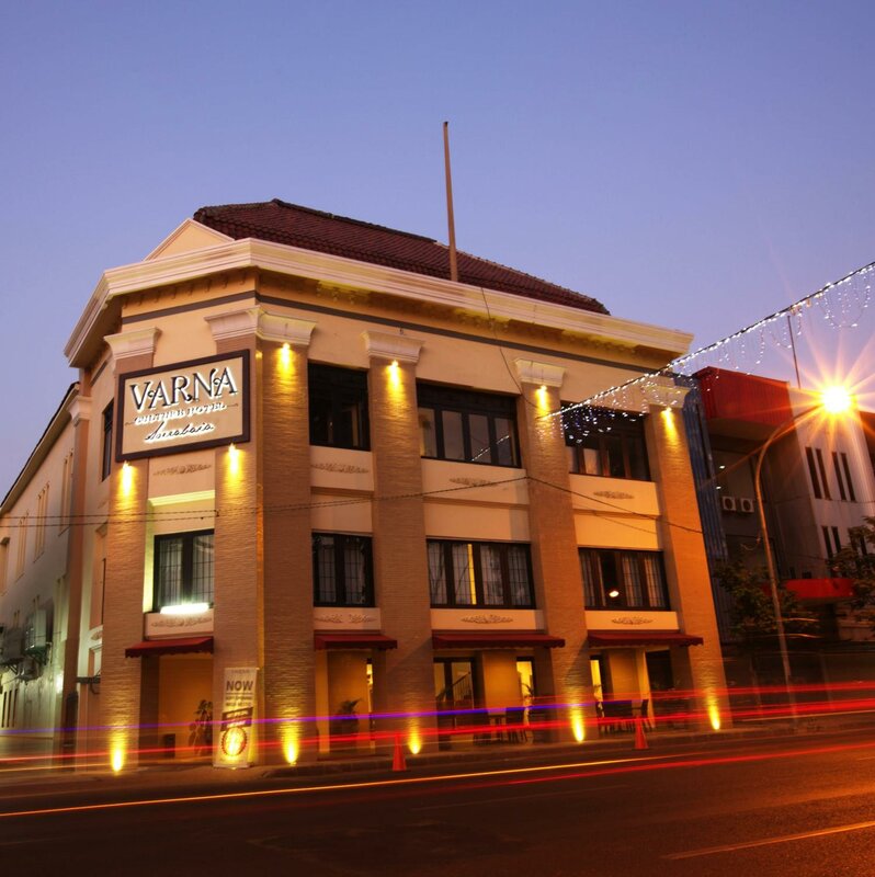 Гостиница Varna Culture Hotel Soerabaia Surabaya в Сурабае