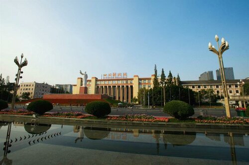 Гостиница Hanting Express North Kehua Road Sichuan University Branch в Чэнду