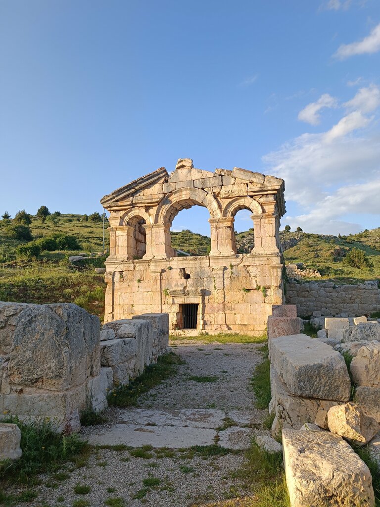 Landmark, attraction Sar Ruins, Tufanbeyli, photo