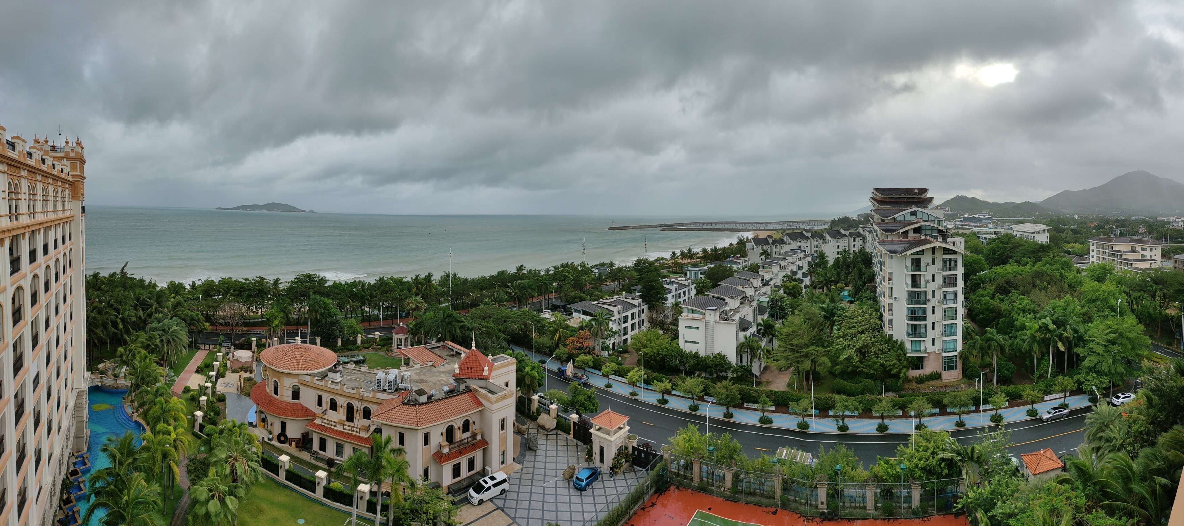 Фото Crowne Plaza Resort Sanya Bay, an Ihg Hotel