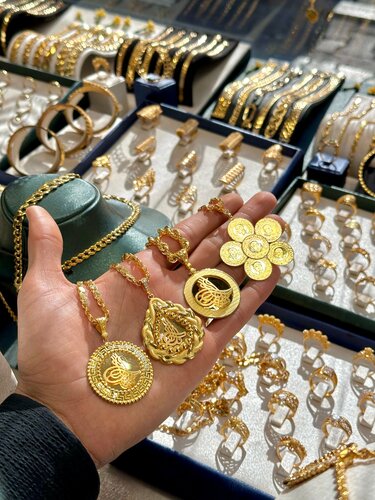 Genç Kuyumculuk Fotoğraf 1