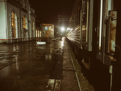 Әйел оргазмы мен естен тану бейнеленген порно