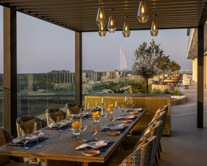 Гостиница Avani + Palm View Dubai Hotel and Suites