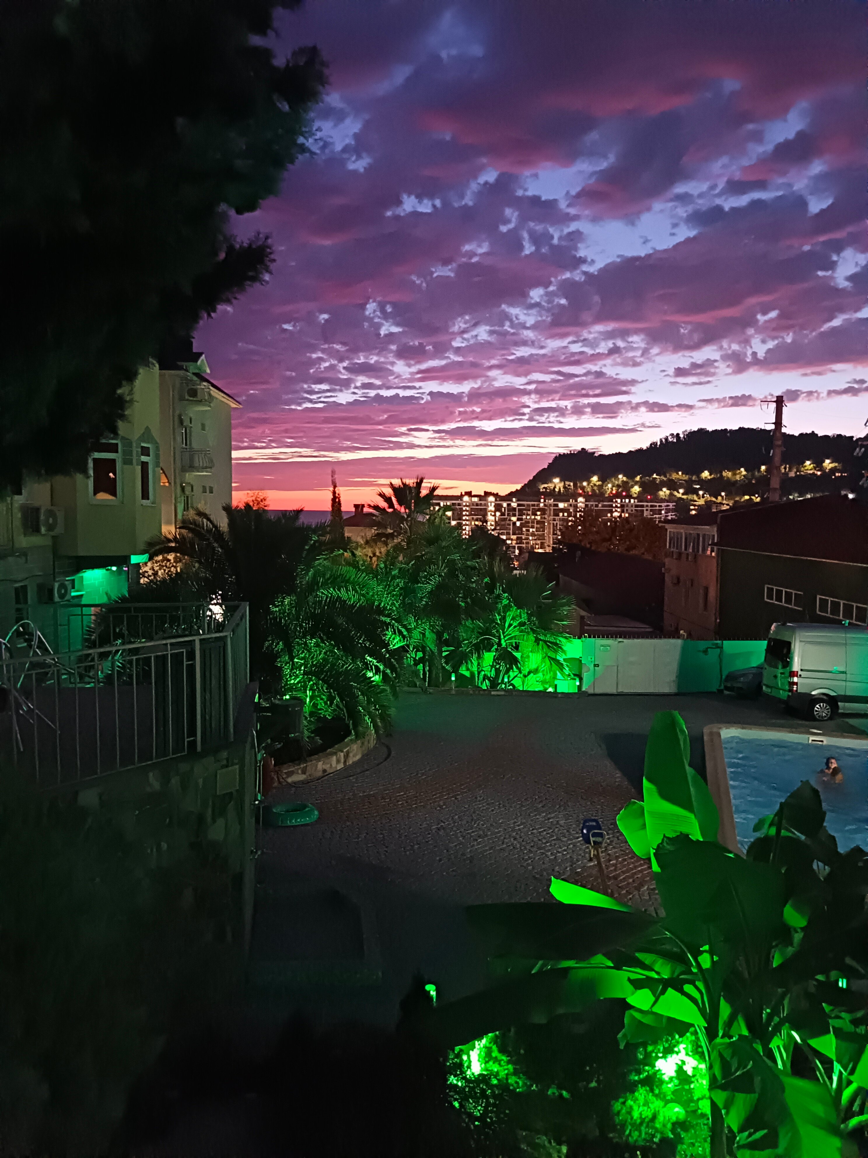 Фото Атлант