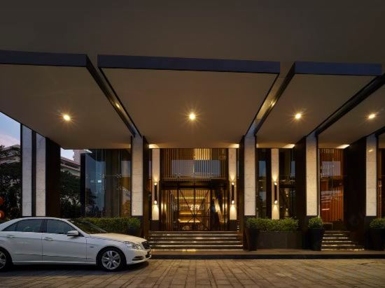 Фото G Hotel Kelawai