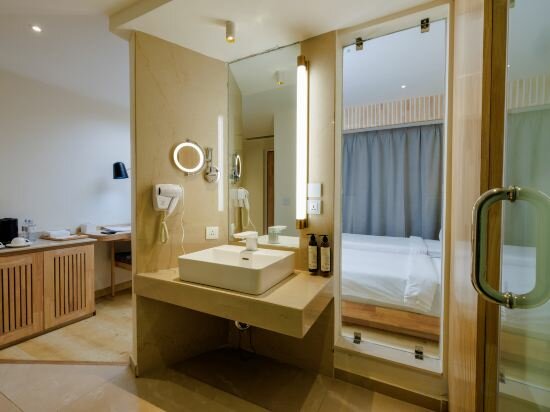 Фото Square hotel