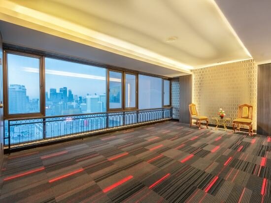 Фото Royal Benja Hotel