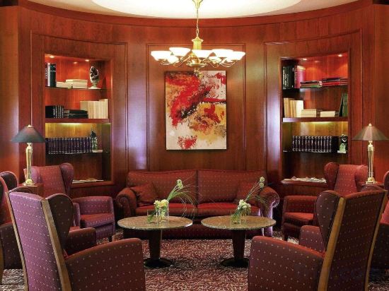 Фото Pullman Madrid Airport & Feria