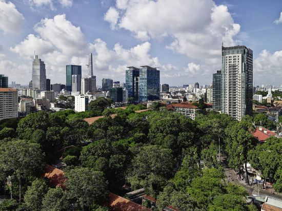 Фото Sofitel Saigon Plaza