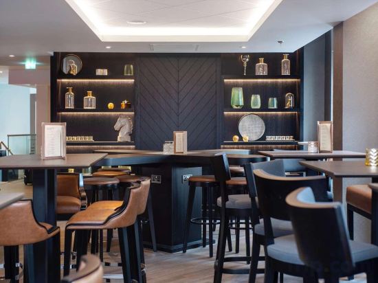 Фото Ten Hill Place Hotel