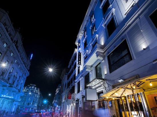 Фото Hotel 87 EightySeven