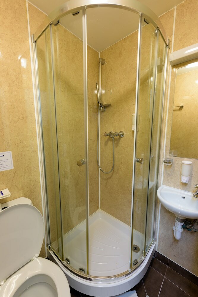 Фото Dolphin Inn