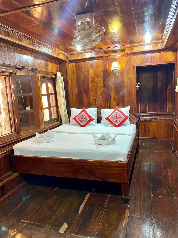 Фото Soutikone 1 Guesthouse