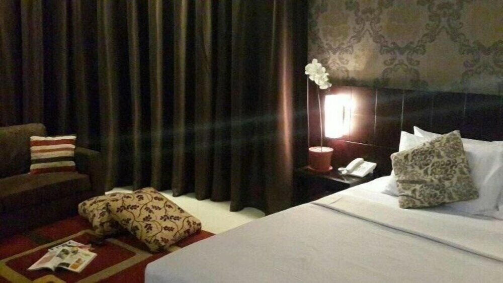 Фото Sisingamangaraja Guest House Semarang