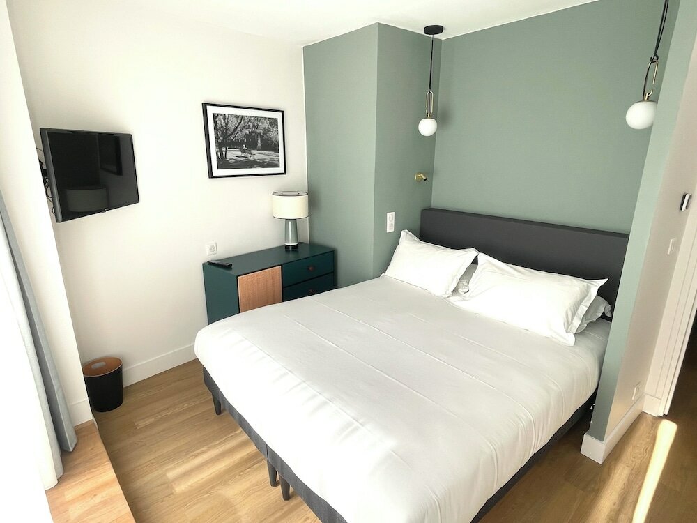 Фото Hotel De Suez