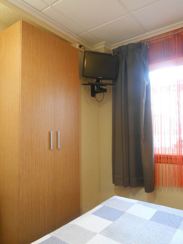 Фото Hostal El Callejon