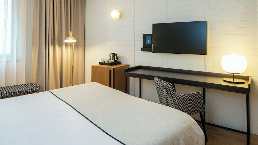 Фото Hotel Molina Lario