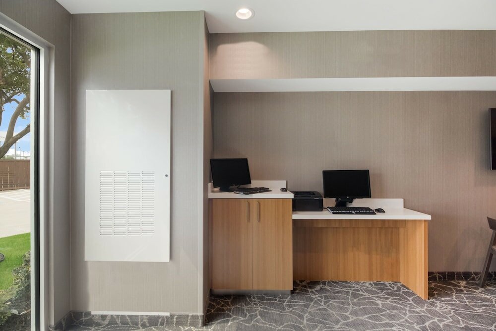 Фото SpringHill Suites by Marriott Dallas Nw Hwy/I35E