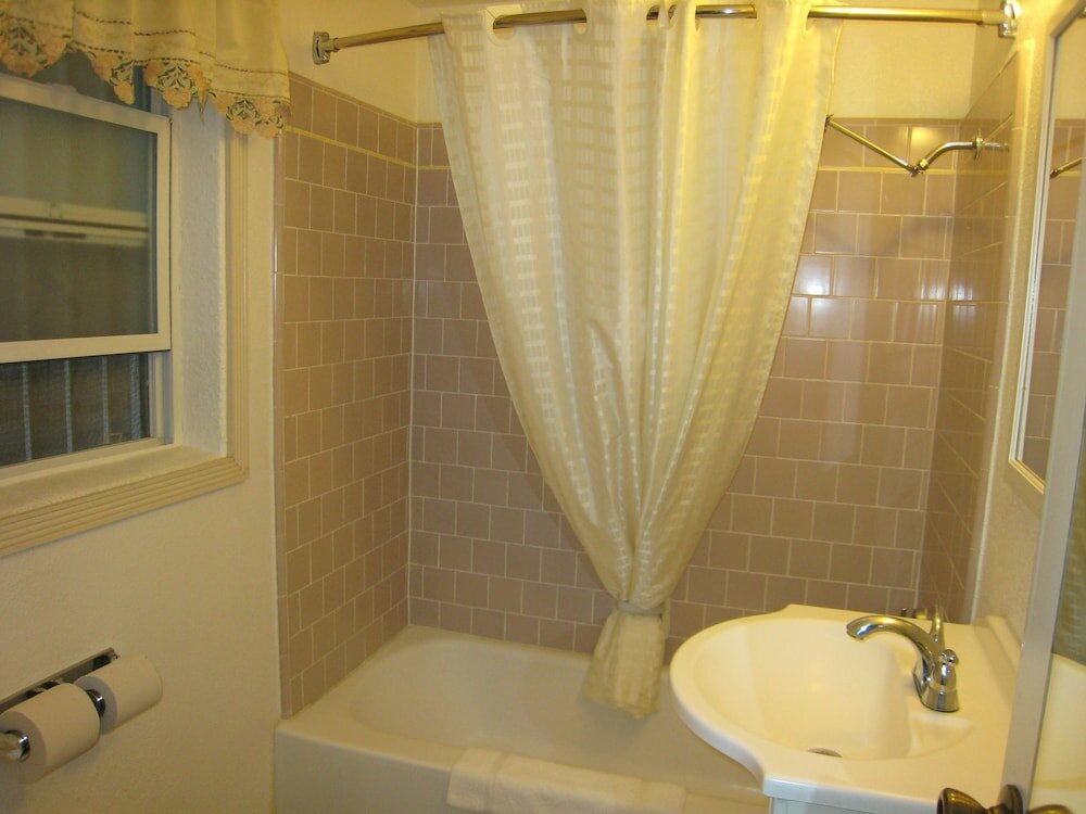 Фото Town House Motel