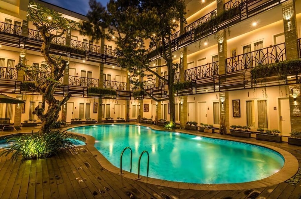 Фото отеля 2