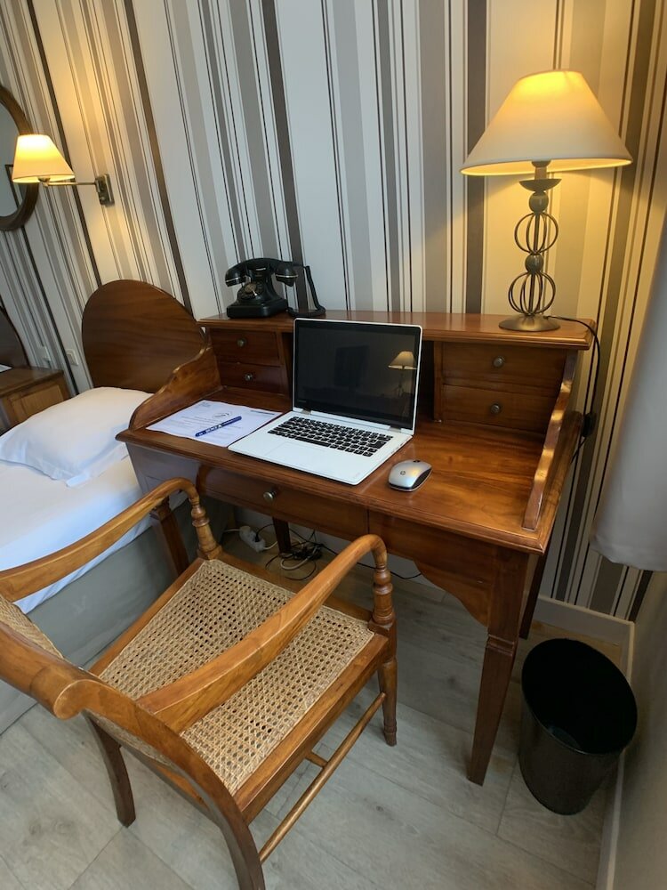 Фото The Originals Boutique, Hôtel Roca-Fortis, Rochefort